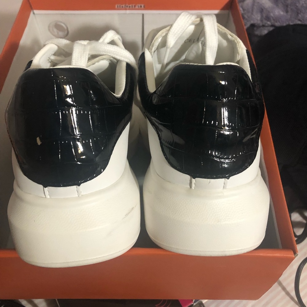 Raid sneakers